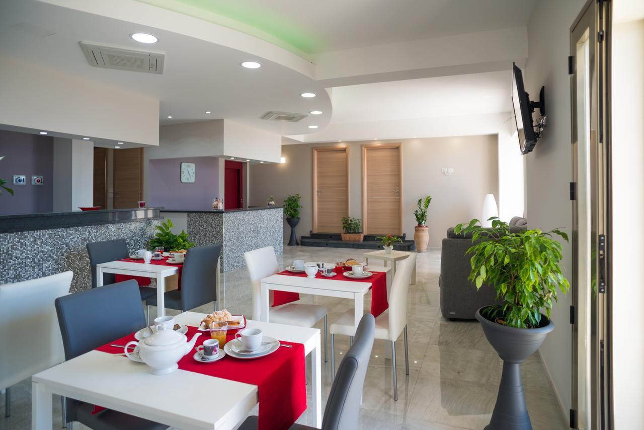 Riva Del Sol Acomodação com café da manhã Santa Teresa Di Riva Exterior foto